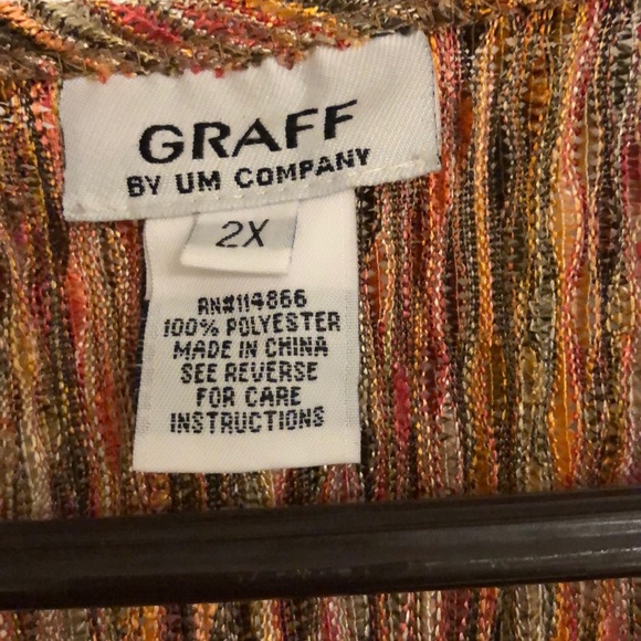 Comfortable Multi-Color Top - Picture 3 of 3